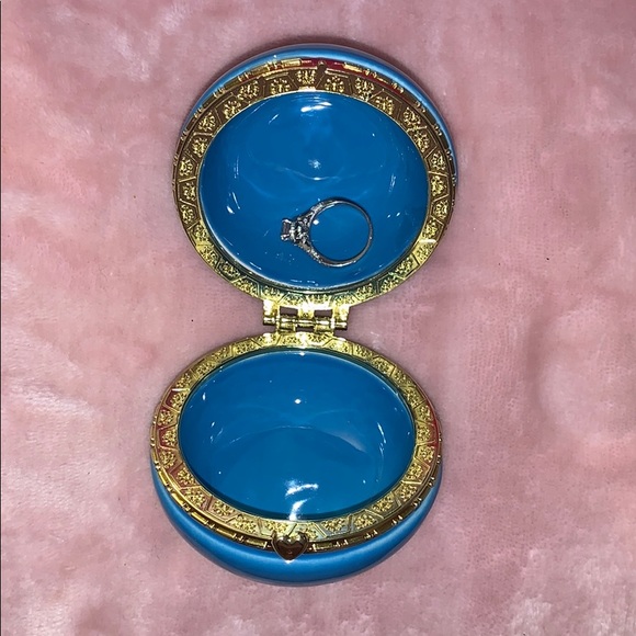 BLUE Macaroon Jewelry Holder 💙 - Picture 2 of 3